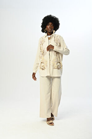 KADIN ÖNÜ PUL VE PAYET İŞLEMELİ OVERSİZE KESİM GÖMLEK