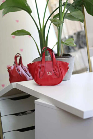  Kırmızı Tutma Saplı Pouch El Çantası