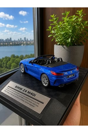 BMW Z4 M40İ Diecast Model Araba 1:26 Ölçek Kutulu Özel Standlı BMW Z4 Diecast Araba