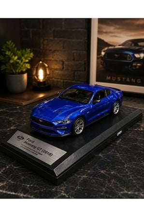 1:26 Ölçek Ford Mustang GT 2018 Diecast Model Araba Ford Mustang Kapıları Açılır Özel Standlı