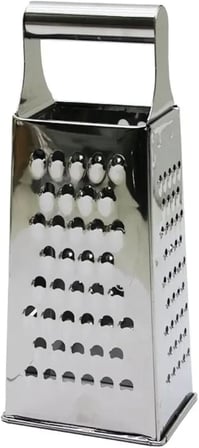 Busstier Metal Rende, Paslanmaz Çelik, Çok Amaçlı ve Dayanıklı Tasarım, Sebze, Peynir ve Meyve Rendesi, Ergonomik Saplı, Kolay Temizlenebilir, Mutfak için Pratik ve Şık