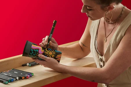 Creative Marker Akrilik Boya Kalemleri | Yuvarlak Uçlu Su Bazlı Boya Kalemi | Mürekkep Kağıda Geçirmez ve Çoğu Yüzey Üzerine Yazar | 12 Adet
