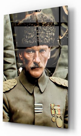 Atatürk Portre Cam Tablo (30x45 cm)