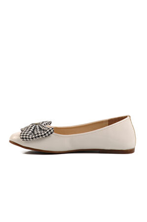 Beyaz Rugan Fiyonk Kurdeleli Kız Çocuk Babet 180 F