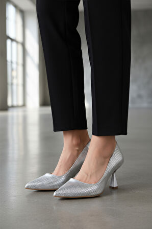 Gümüş İnce Topuklu Kadın Abiye Ayakkabı 665140 Z