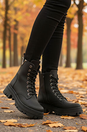 Siyah Zümrüt Bağcıklı Fermuarlı Kaymaz Kadın Bot 514531 Z