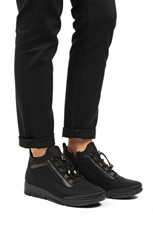 Siyah Soğuğa Dirençli Kaymaz Taban Kadın Bot 293113 Z