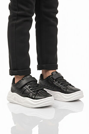 Siyah Beyaz Cırtlı Hafif Esnek Erkek Çocuk Spor Ayakkabı 2033 F