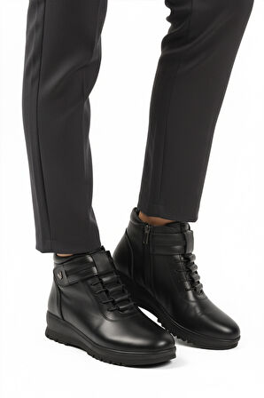 Siyah Hakiki Deri Anatomik Polarlı Kaymaz Kadın Bot Z438 Z