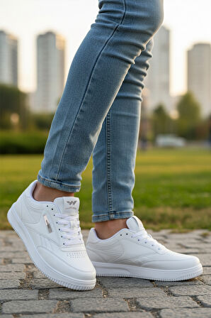 Beyaz Bağcıklı Hafif Cilt Erkek Spor Ayakkabı Marlow M