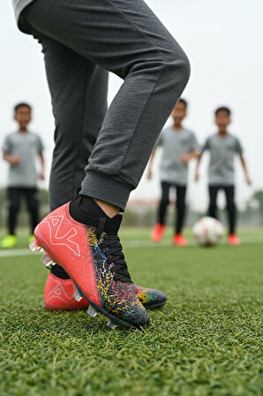 Siyah Fuşya Bilekten Çoraplı Erkek Çocuk Krampon FK-252-153 F