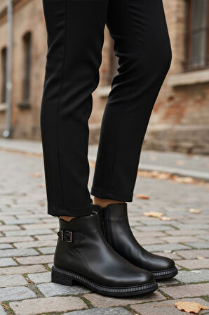 Siyah Hakiki Deri İçi Polarlı Kaymaz Kadın Bot 20913-1 Z