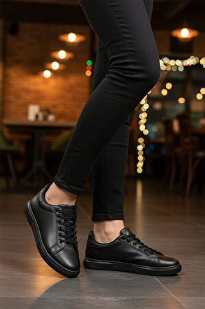 Siyah Bağcıklı Hafif Cilt Erkek Spor Ayakkabı Mota 600 M