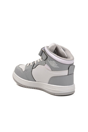 Buz Bilek Boy Erkek Çocuk Sneaker Haykat Uzun F
