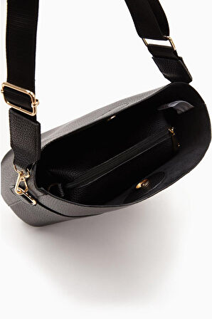 Siyah İçi Yavrulu Kadın Omuz Çantası 930105