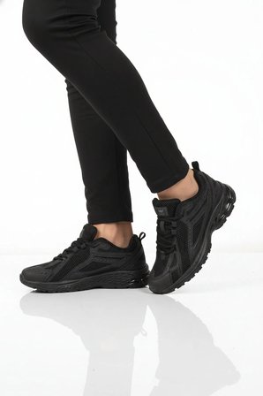 Siyah Fileli Hafif Esnek Hafızalı Taban Unisex Spor Ayakkabı Ruth G