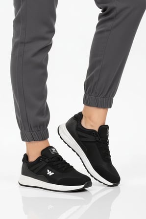 Siyah Beyaz Fileli Hafif Bağcıklı Unisex Spor Ayakkabı 7001 Omina G