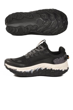 Siyah Beyaz Fileli Hafif Esnek Hafızalı Taban Unisex Spor Ayakkabı Flystep G