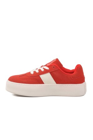 Kırmızı Hafızalı Taban Keten Bağcıklı Kadın Sneaker BNI-11241 Z