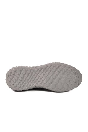 Gri Fileli Hafif Kolay Giyilebilir Unisex Spor Ayakkabı PC-32711 G