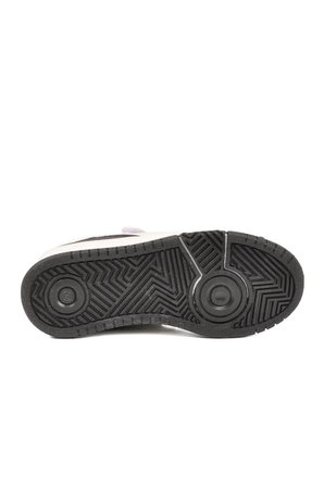 Beyaz Siyah Fileli Hafif Cırtlı Unisex Çocuk Spor Ayakkabı Stella F