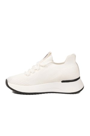 Beyaz Anorak Hafif Bağcıklı Kadın Casual Ayakkabı 2058 G