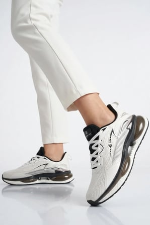 Beyaz Siyah Fileli Hafif Esnek Unisex Spor Ayakkabı 101 25087-G