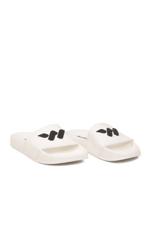 Beyaz Hafif Esnek Unisex Terlik 8000-02 G