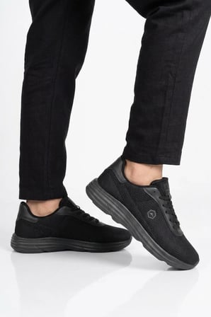 Siyah Fileli Hafif Esnek Unisex Spor Ayakkabı 26102 M