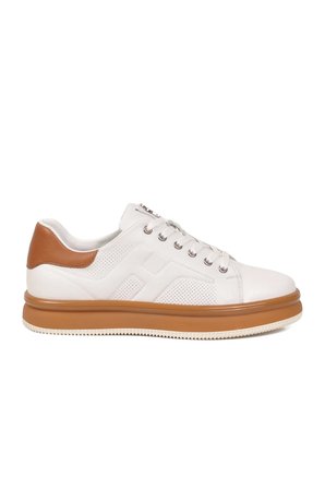 Beyaz-Taba Hakiki Deri Erkek Casual Sneaker Memory Taban Premium Casual Ayakkabı M030 M