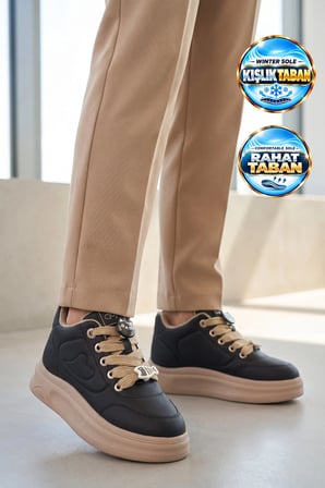 Kalın Tabanlı Bağcıklı Şık Rahat Siyah Kadın Sneaker Bot 26K421