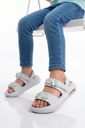 Hafif Rahat Yumuşa Tabanlı Aksesuarlı Işıklı Buz Unisex Çocuk Terlik 4592 B-P