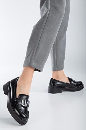 Siyah Kalın Taban Kadın Babet 