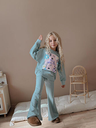 Kız Çocuk İspanyol Paça Çiçekli Eşofmanlı Kışlık Takım