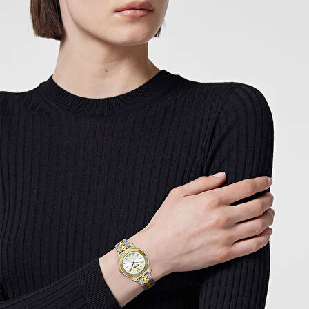 Versace VRSCVE9CA0224 Kadın Kol Saati