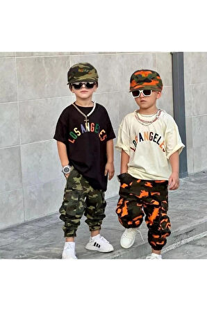 30107 Los Angeles Baskılı Siyah Tişört Kamuflaj Eşortman Şapka 3’lü Erkek Çocuk Takım