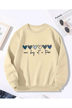 Kalp Baskı Detaylı Bisiklet Yaka İçi Polarlı Sweatshirt