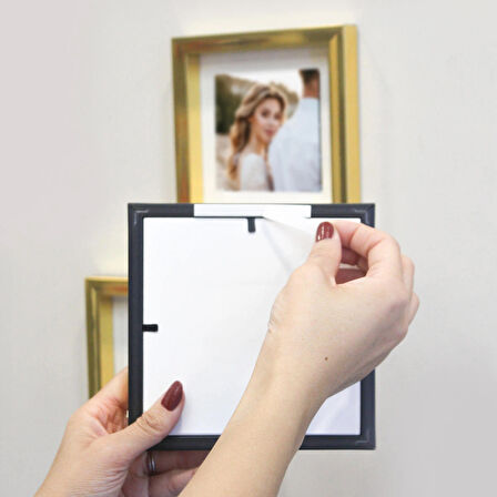 Nobbystar Yapışkanlı Sök-Tak Paspartulu Altın 14x14cm POLA Kare Fotoğraf Çerçevesi - 3'lü Paket