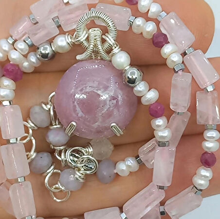 2409 Kök Safir pembe Kuvars doğal İnci Yakut Hematit el yapımı kolye