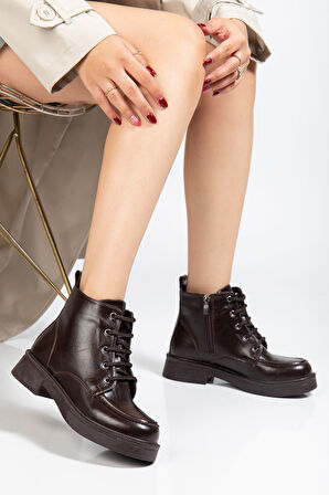 02-2001 Kahve Kırışık Rugan Bağcıklı Fermuarlı Günlük Kadın Bot