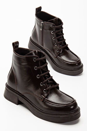 02-2001 Kahve Kırışık Rugan Bağcıklı Fermuarlı Günlük Kadın Bot