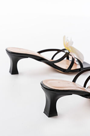 S-622 Siyah Orkide Detaylı İnce Topuklu Kadın Terlik