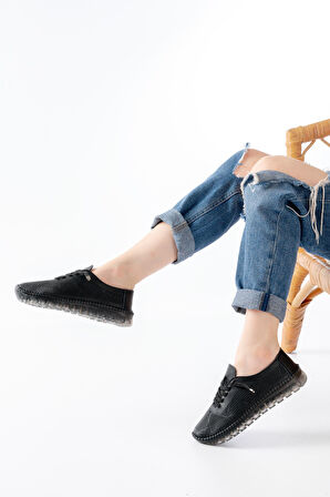 S-365  Siyah Desenli Hakiki Deri Şeffaf Taban Kadın Spor Ayakkabı  