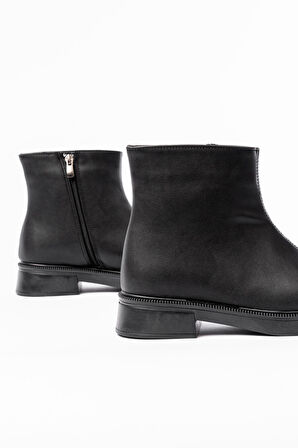 02-3033 Siyah Fermuarlı Günlük Kadın Bot 