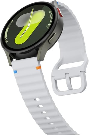 Samsung Galaxy Watch 7 40 mm / 44 mm/FE 40 mm İle Uyumlu Dalgalı Dikiş Detaylı Silikon Saat Kordonu Gri 44 mm