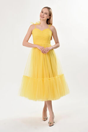 Omuzları Bağlamalı Renkli Tül Abiye Elbise