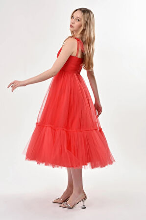 Omuzları Bağlamalı Renkli Tül Abiye Elbise