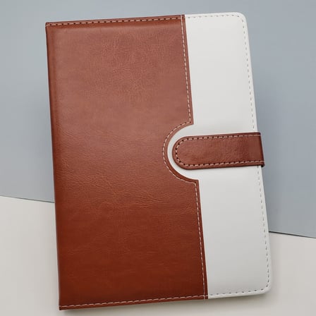 S'82 Ajanda Defter Kahverengi Beyaz Renk Çizgili A5 Boyutlu 106 Yaprak