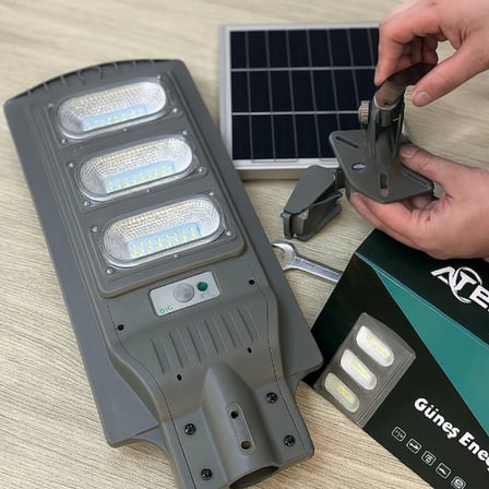 Güneş Enerjili Sokak Lambası 120 W