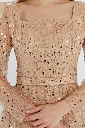  Kadın Kare Yaka Tül Kumaş Üzerine Inci Boncuklu Tül Şık Ve Zarif Abiye Elbise